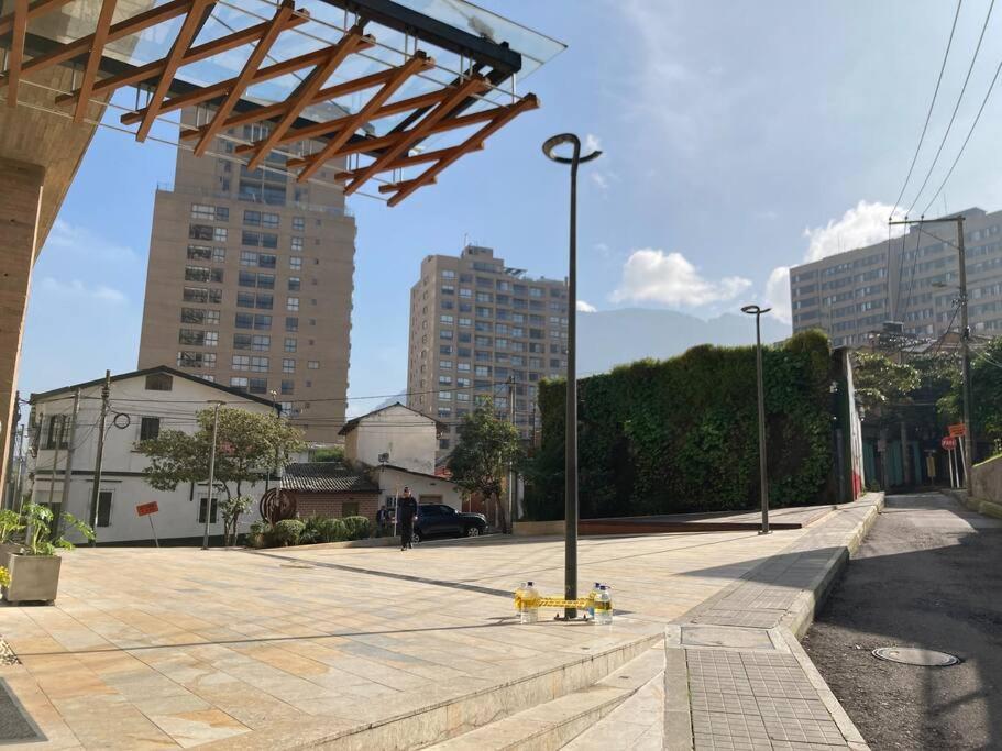 Апартаменты Acogedor Loft En Centro Internacional De Богота Экстерьер фото