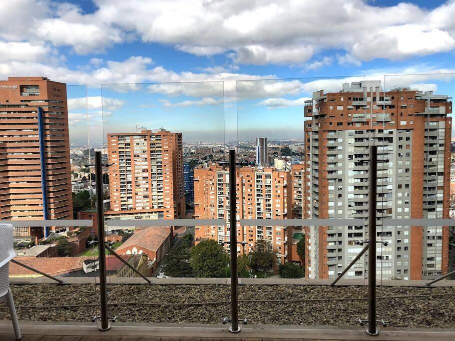 Апартаменты Acogedor Loft En Centro Internacional De Богота Экстерьер фото